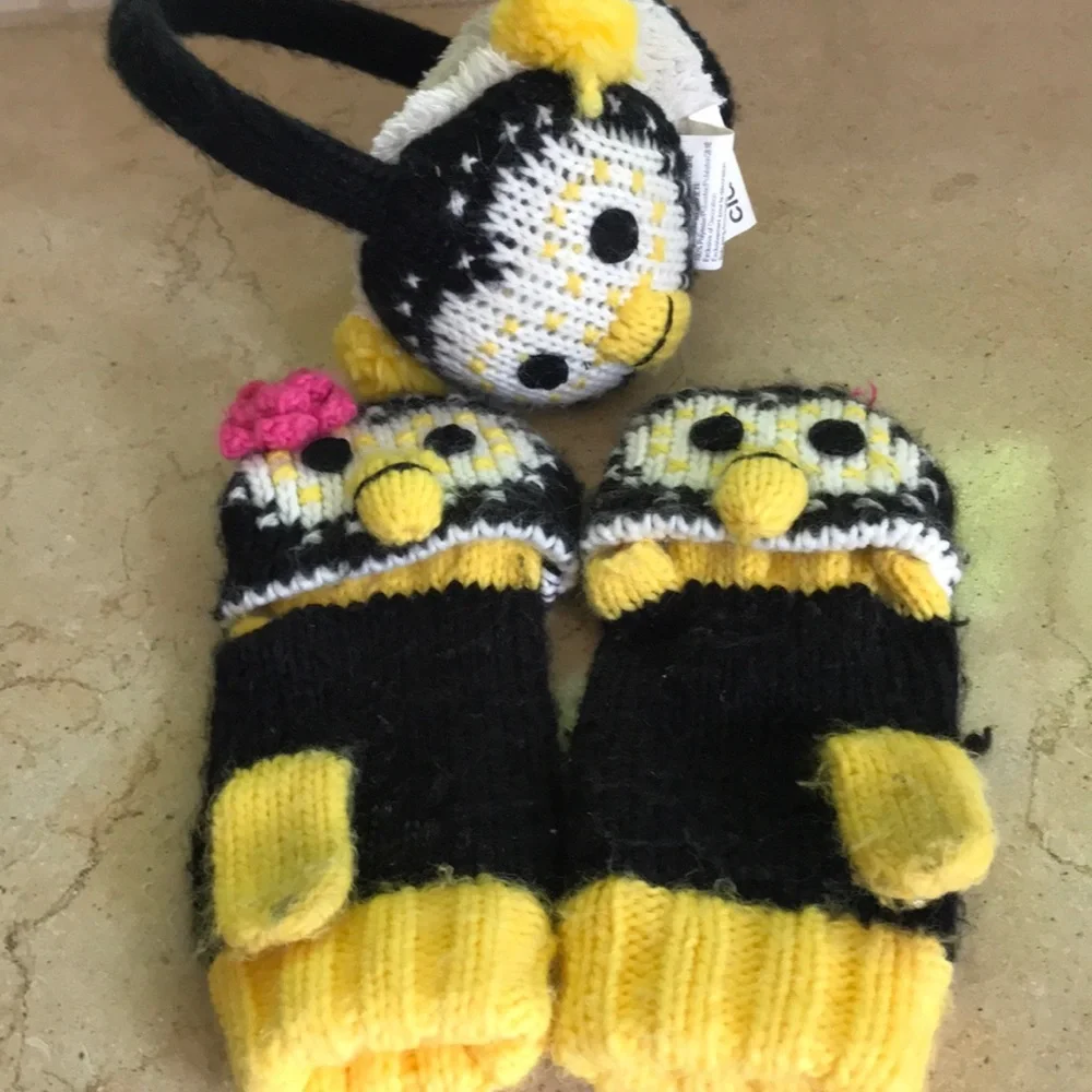 Earmuff and mitten set from Claire’s